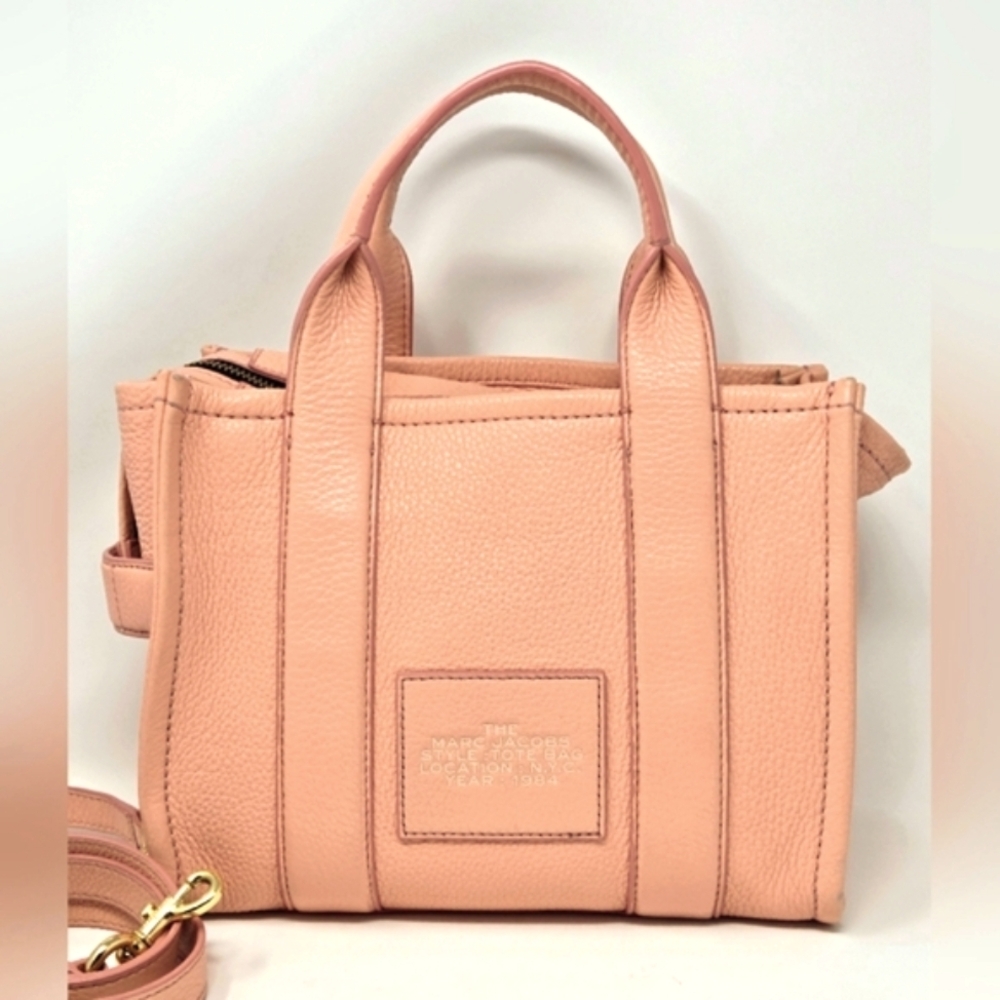 Marc Jacobs The Tote- Leather Small In Southern Peach with Gold Hardware - Picture 2 of 15